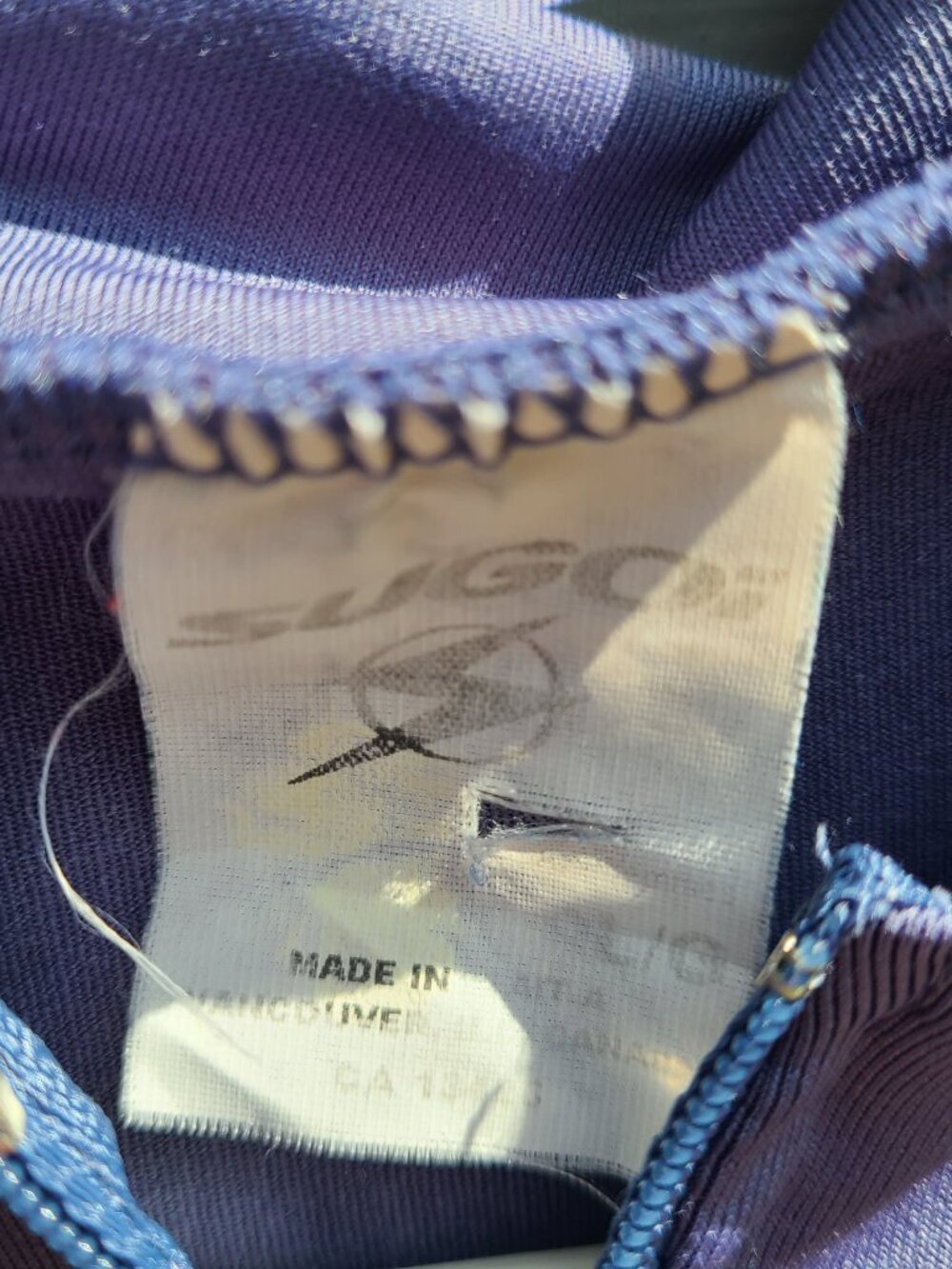 Sugoi Riding Top Blue with Back Kangaroo Pocket size Large - Picture 2 of 7